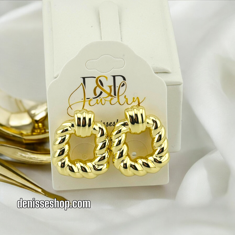 14K GOLD  EARRING E629