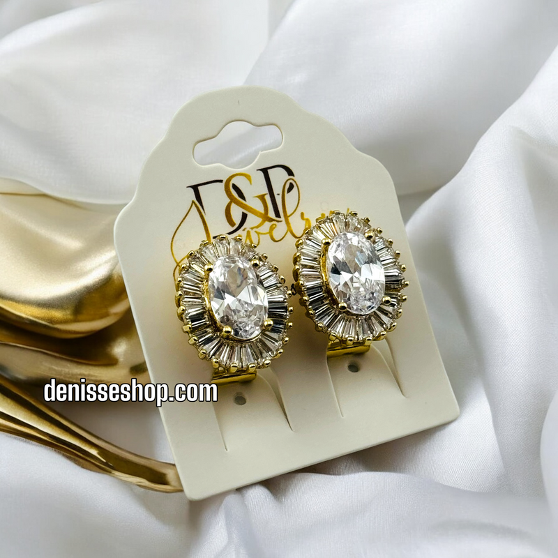 14K WHITE STONE EARRING E632