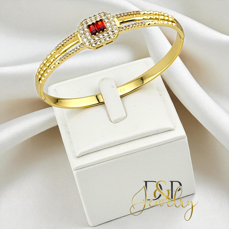 14 RED STONE BANGLE BR839