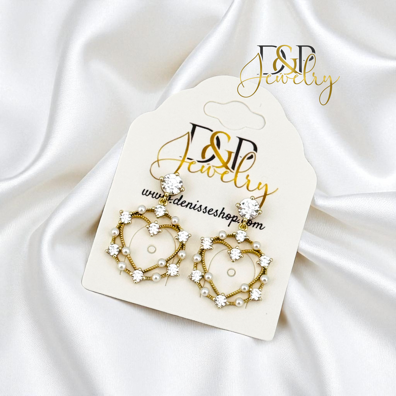 14K WHITE HEART EARRING E981