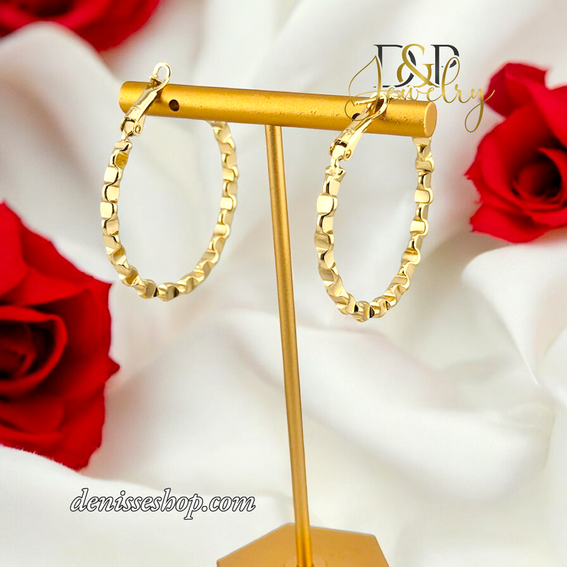 14K SPECIAL DESIGN MEDIUM GOLD HOOPS HP626