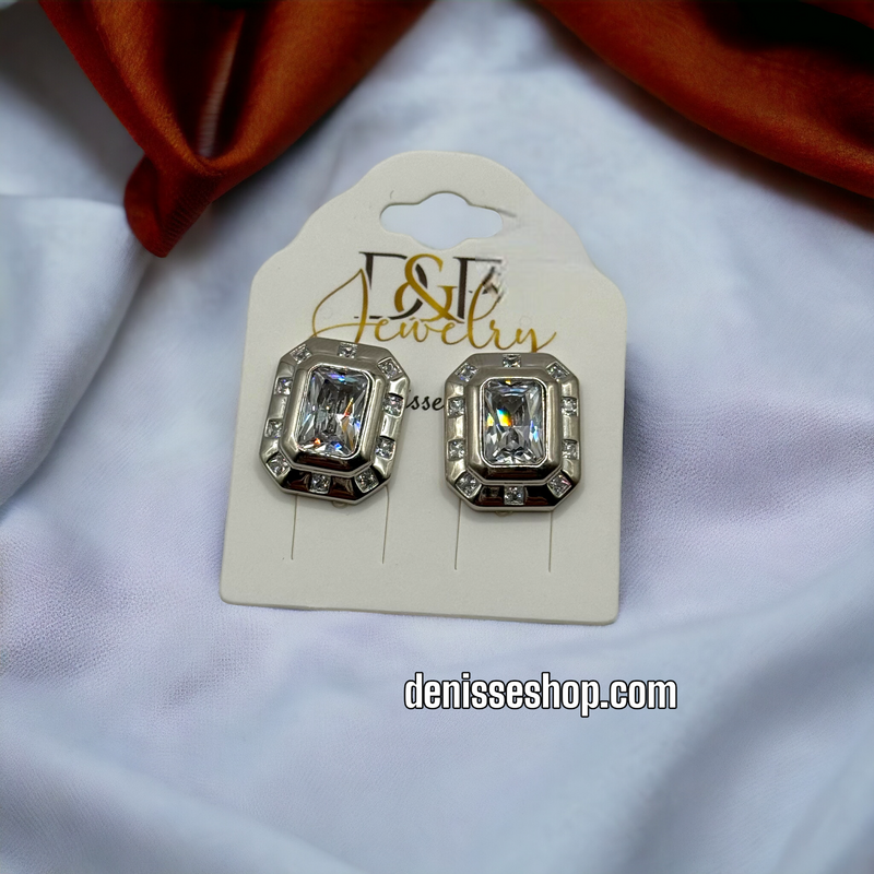 SILVER WHITE STONES EARRINGS E480