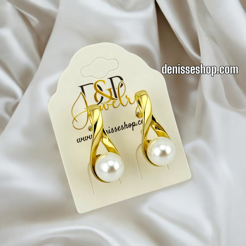 14K GOLD / WHITE PEARL TWIST HUGGIES EARRING E681