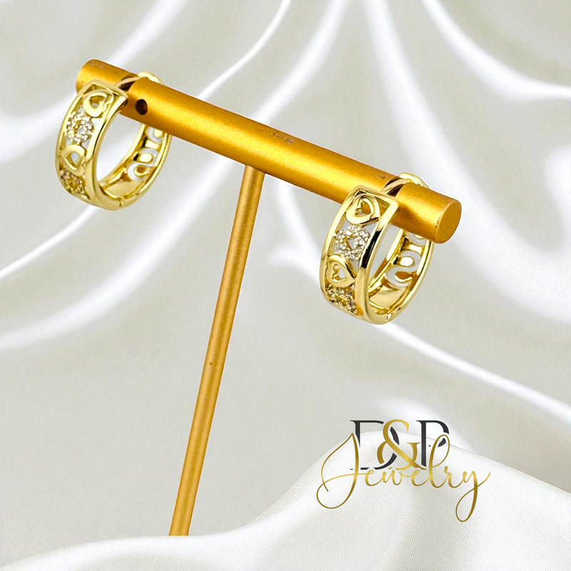 14K HEART MEDIUM HOOP EARRING HP763