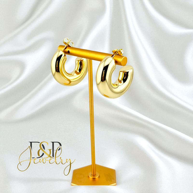 14K  CHUNKY DESIGN STUD EARRING E928