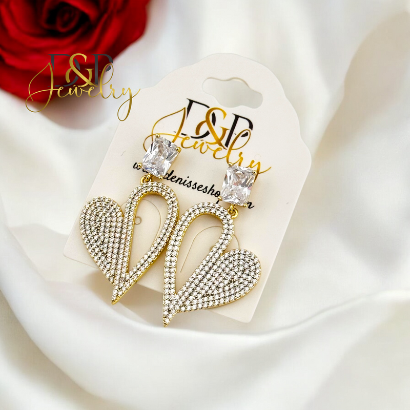 14K HEART EARRING E853