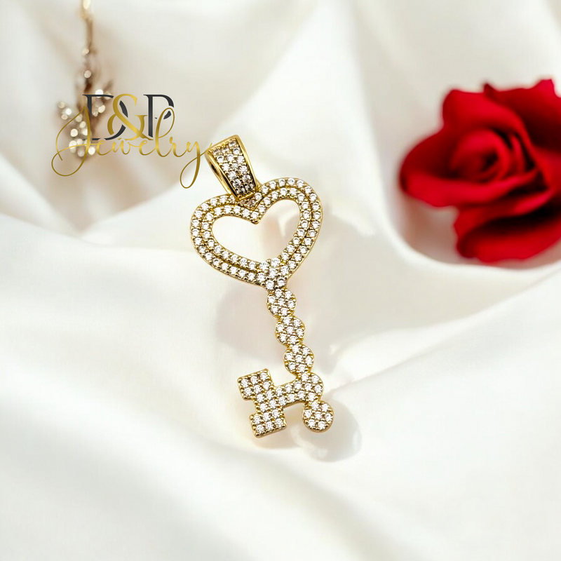 14K KEY PENDANT P820