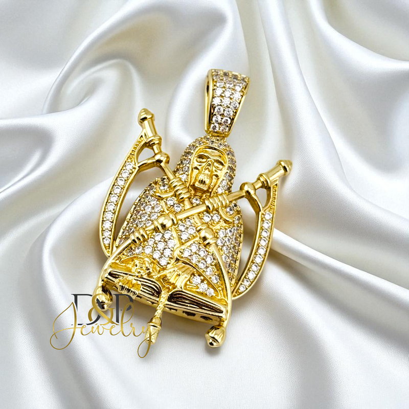 14K GOLD SANTA MUERTE PENDANT P898