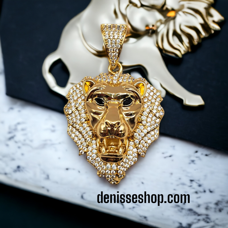 Lion Pendant P105