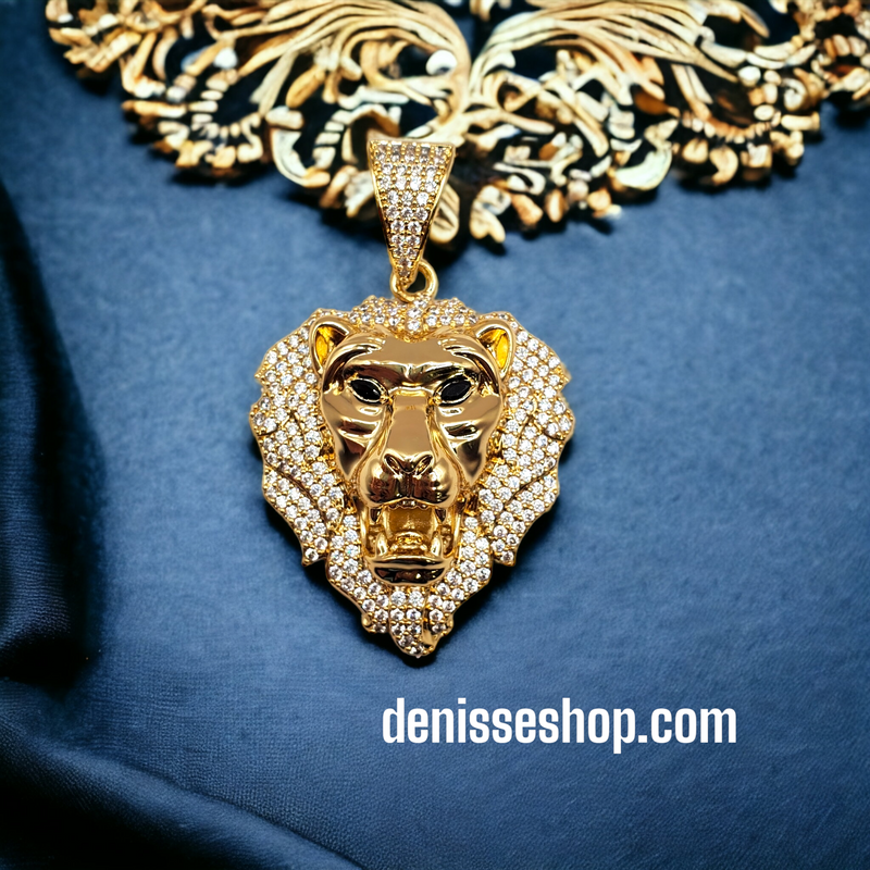 Lion Pendant P105