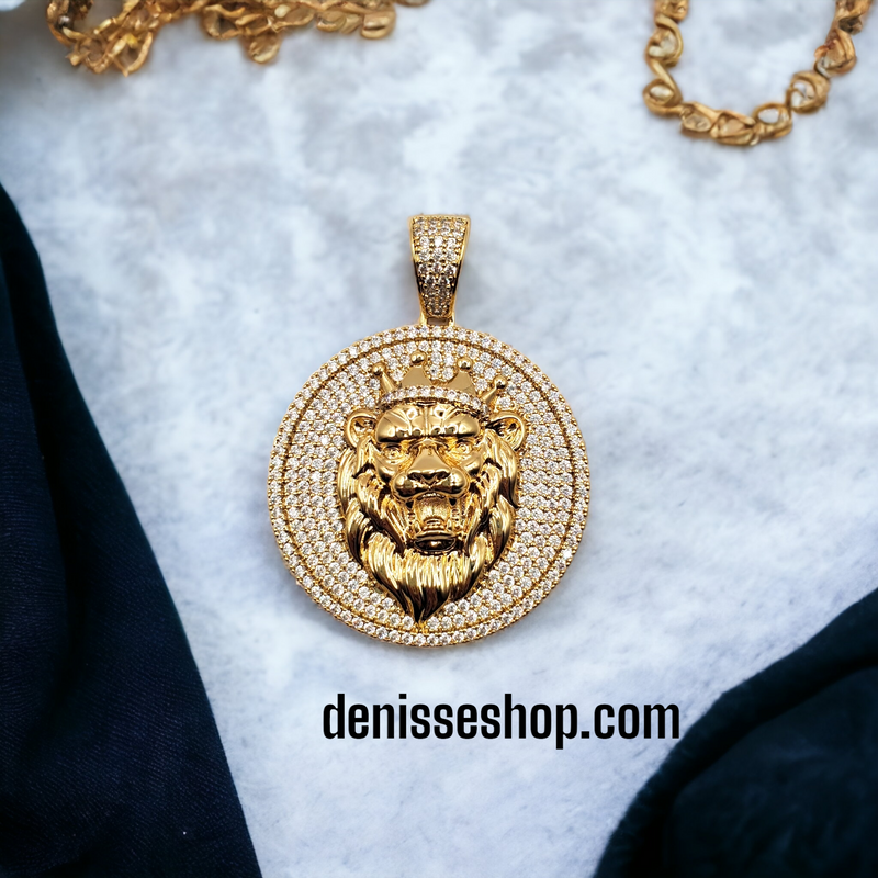 Lion Pendant P122