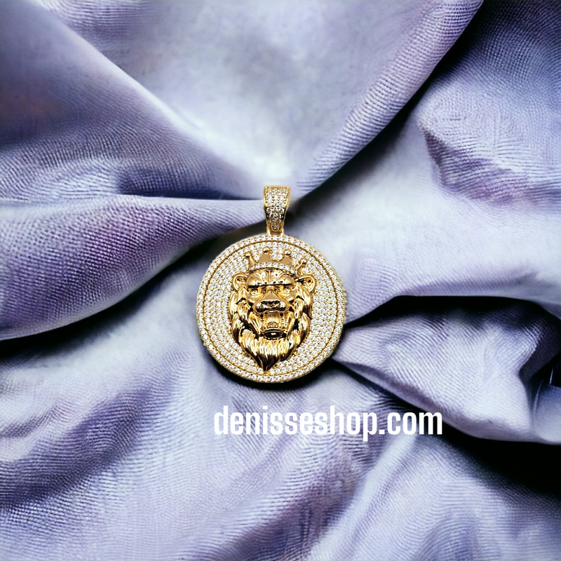 Lion Pendant P122