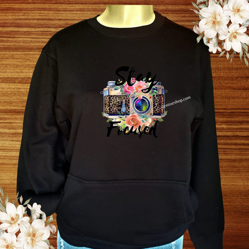 DENISSE BOUTIQUE SWEATSHIRT STAY FOCUSED SN019